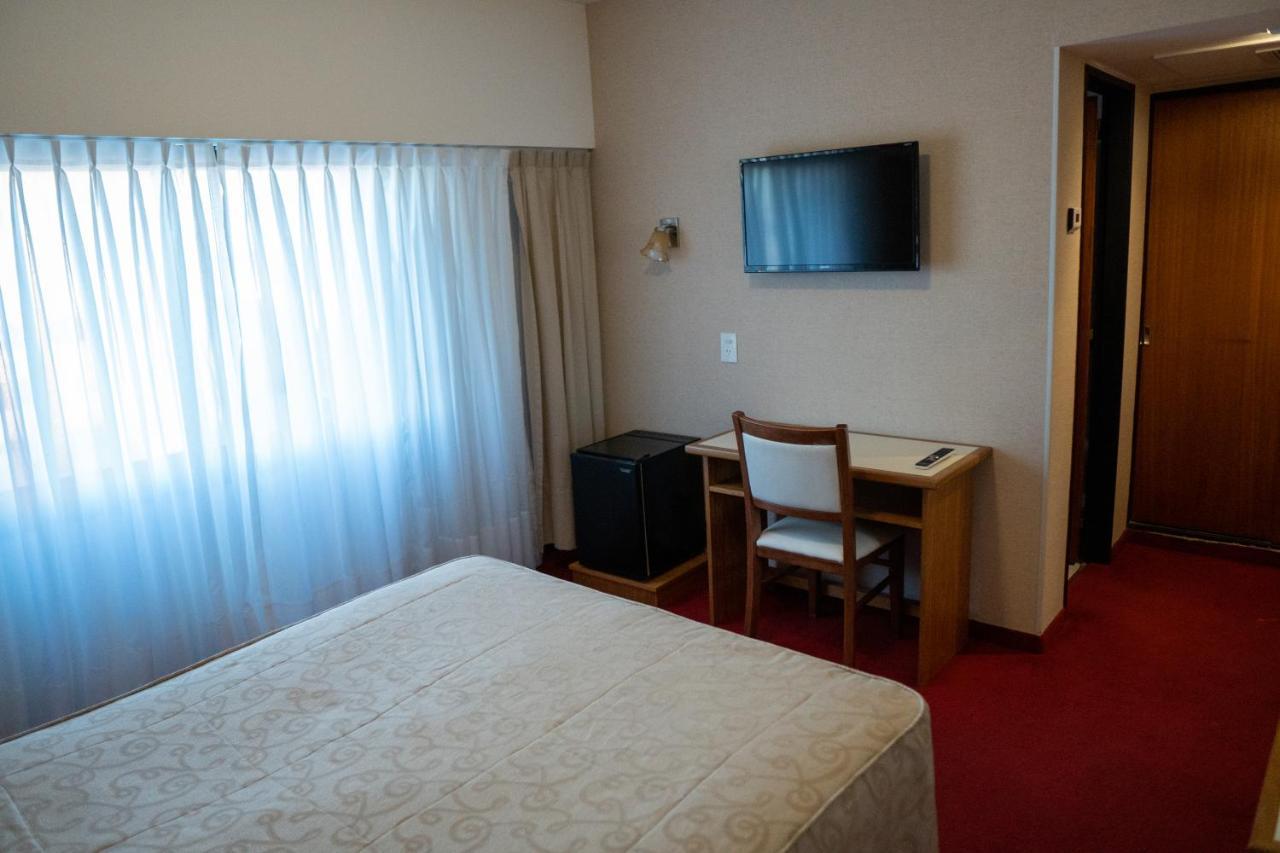 Hotel Libertador Trelew Extérieur photo