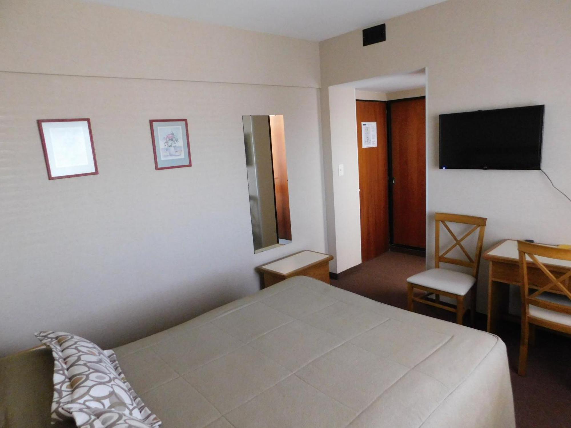 Hotel Libertador Trelew Extérieur photo