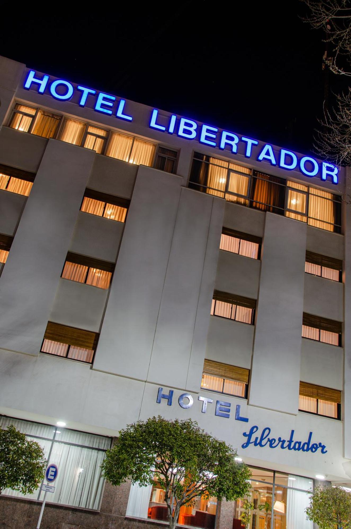 Hotel Libertador Trelew Extérieur photo