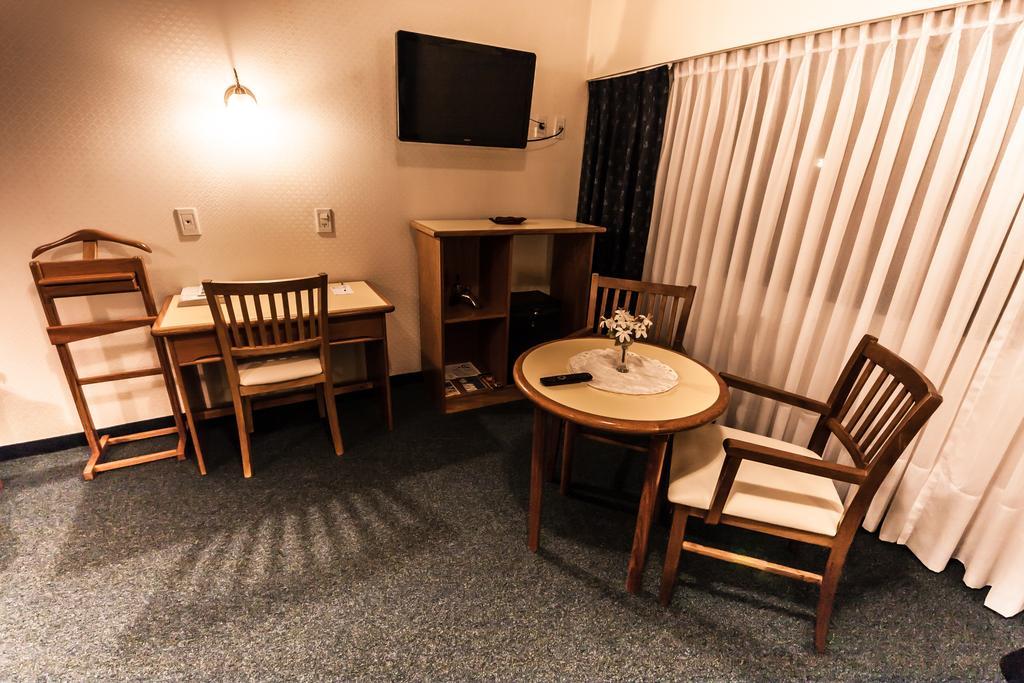 Hotel Libertador Trelew Extérieur photo