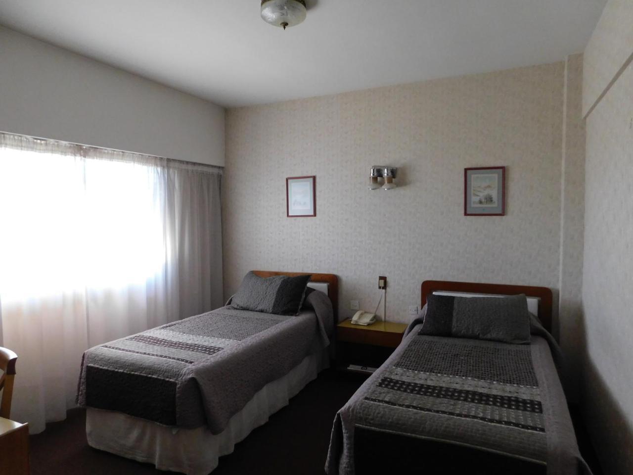 Hotel Libertador Trelew Extérieur photo