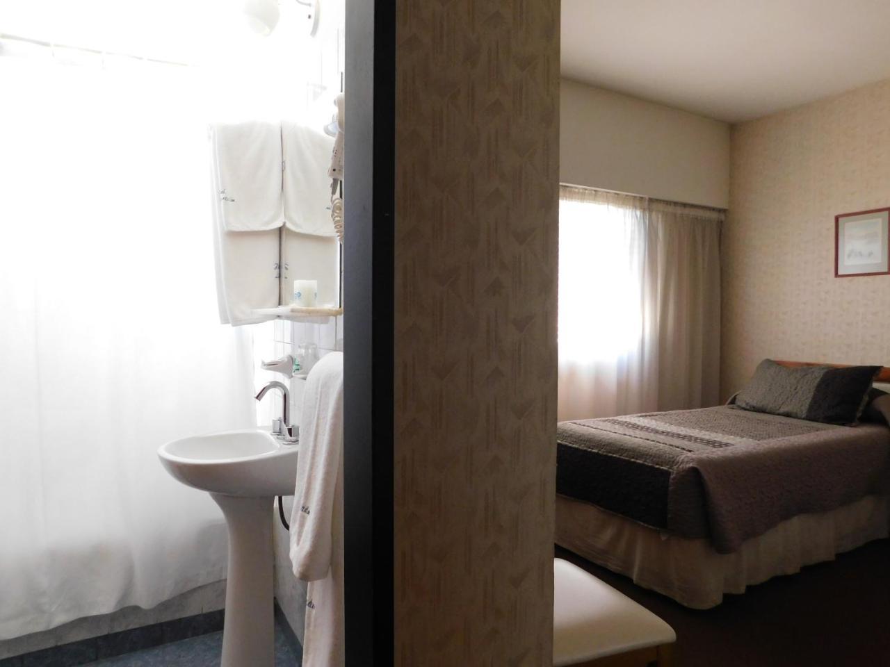 Hotel Libertador Trelew Extérieur photo